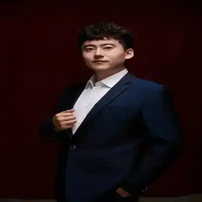 冯子佳